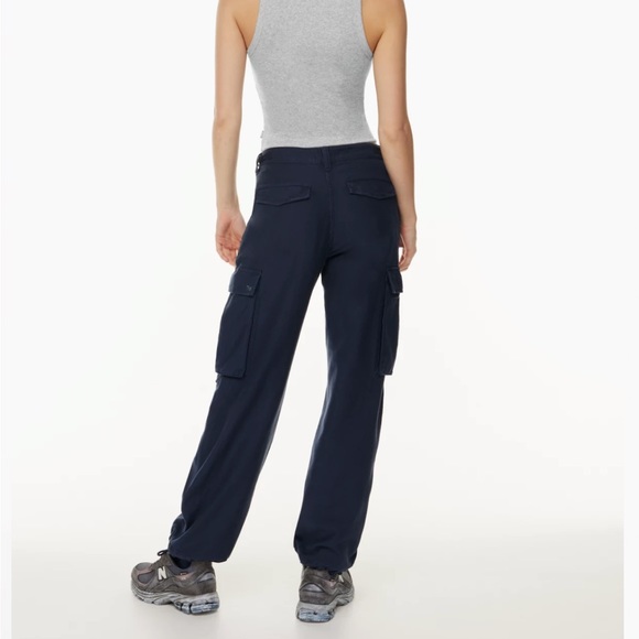 Aritzia Supply Cargo Pant in GD Admiral - Picture 3 of 8
